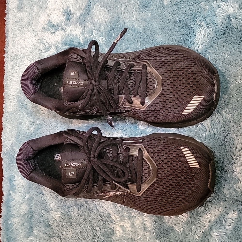 Brooks Ghost 12 Women's Size 10W Black